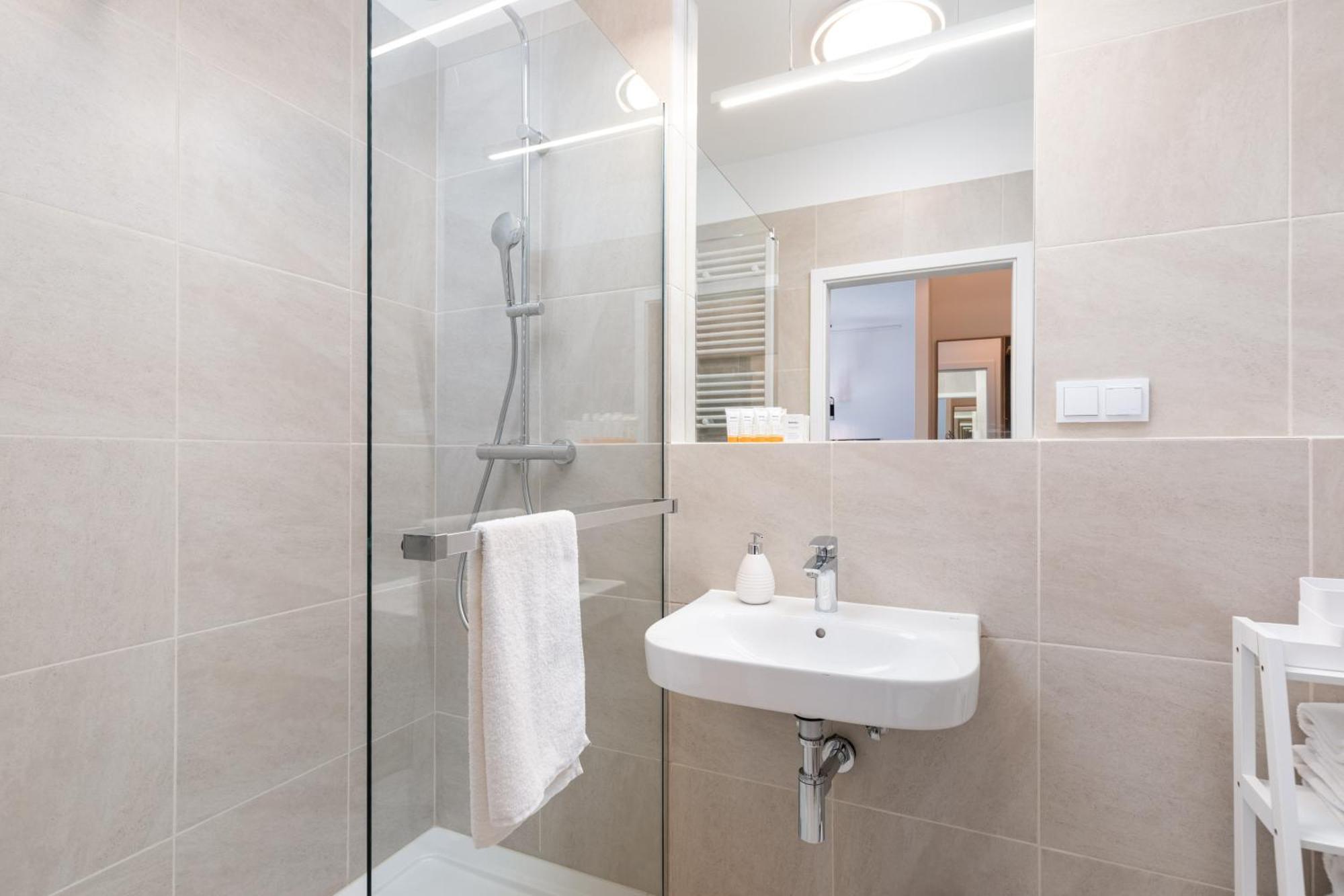Stela Water Side Apartment - Swimming Pool & Sauna By Renters Prestige Dziwnow Ngoại thất bức ảnh